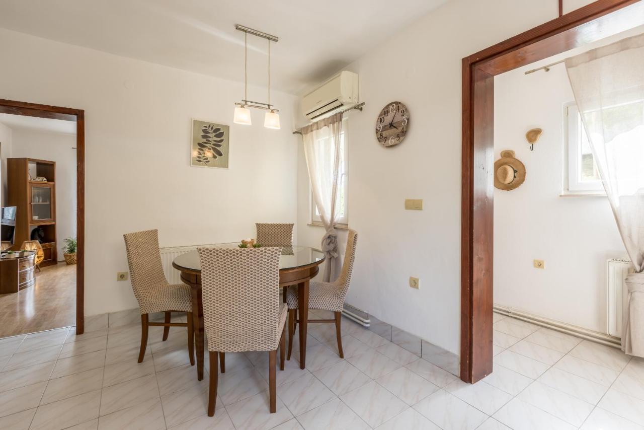 Citrus Accommodation Kastela Luaran gambar